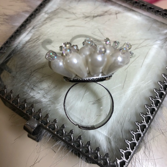 FAUX PEARL RING - Picture 3 of 3